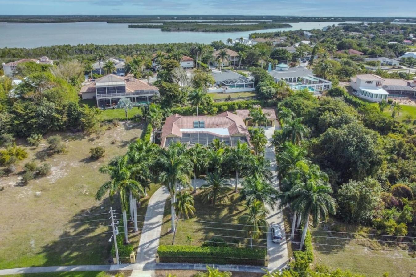 502 Massive 5 Bedroom Estate With Pool Marco Island Extérieur photo